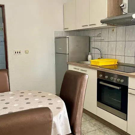 アパート With Parking Space Biograd Na Moru, Biograd - 23751 ビオグラード・ナ・モル