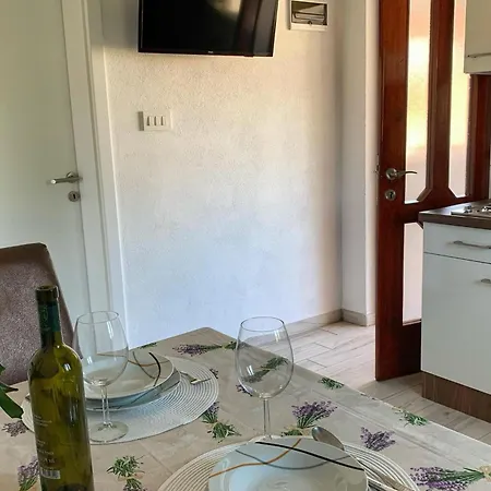 With Parking Space Biograd Na Moru, Biograd - 23751 アパート